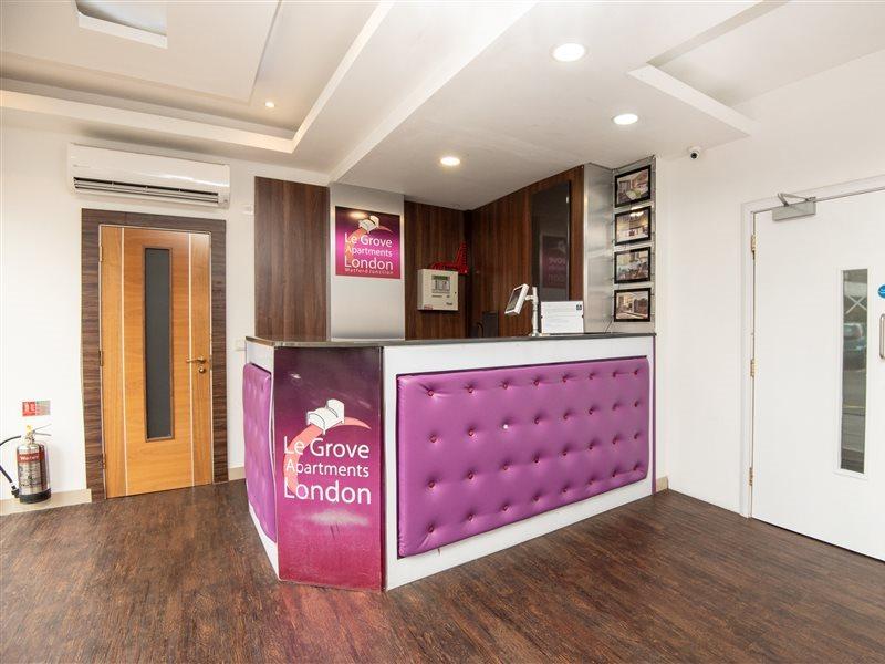 Livin' Serviced Apartments Watford  Ngoại thất bức ảnh