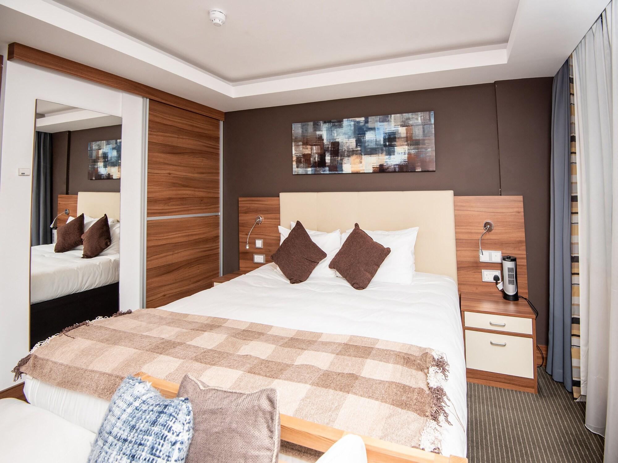 Livin' Serviced Apartments Watford  Ngoại thất bức ảnh