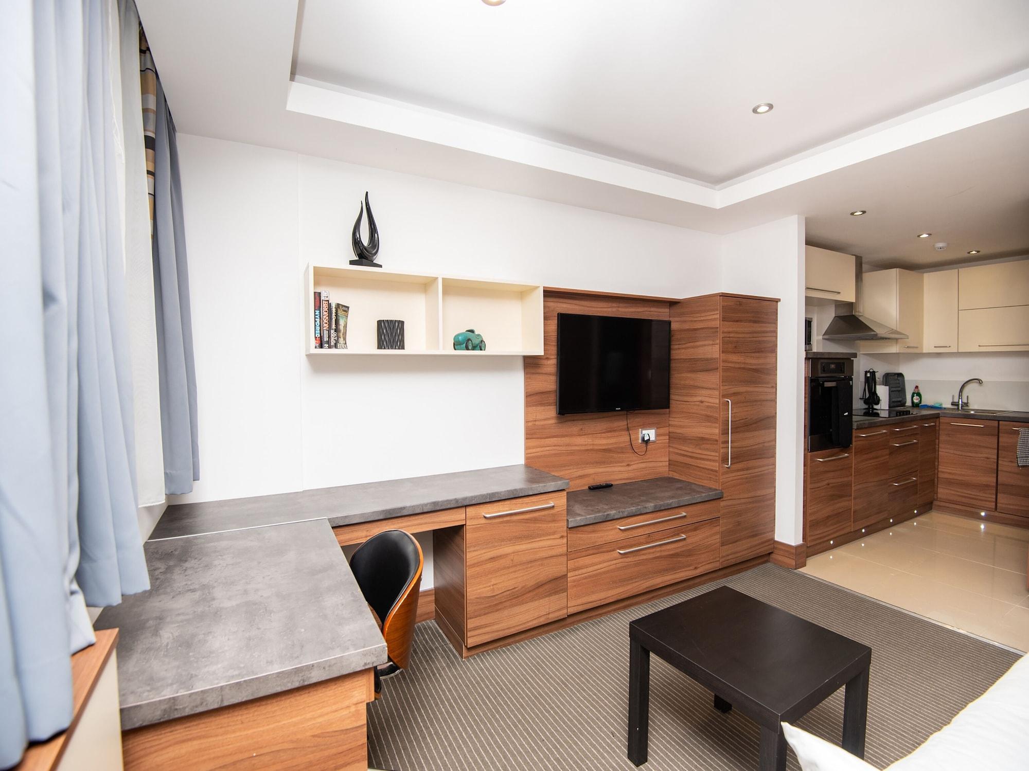 Livin' Serviced Apartments Watford  Ngoại thất bức ảnh