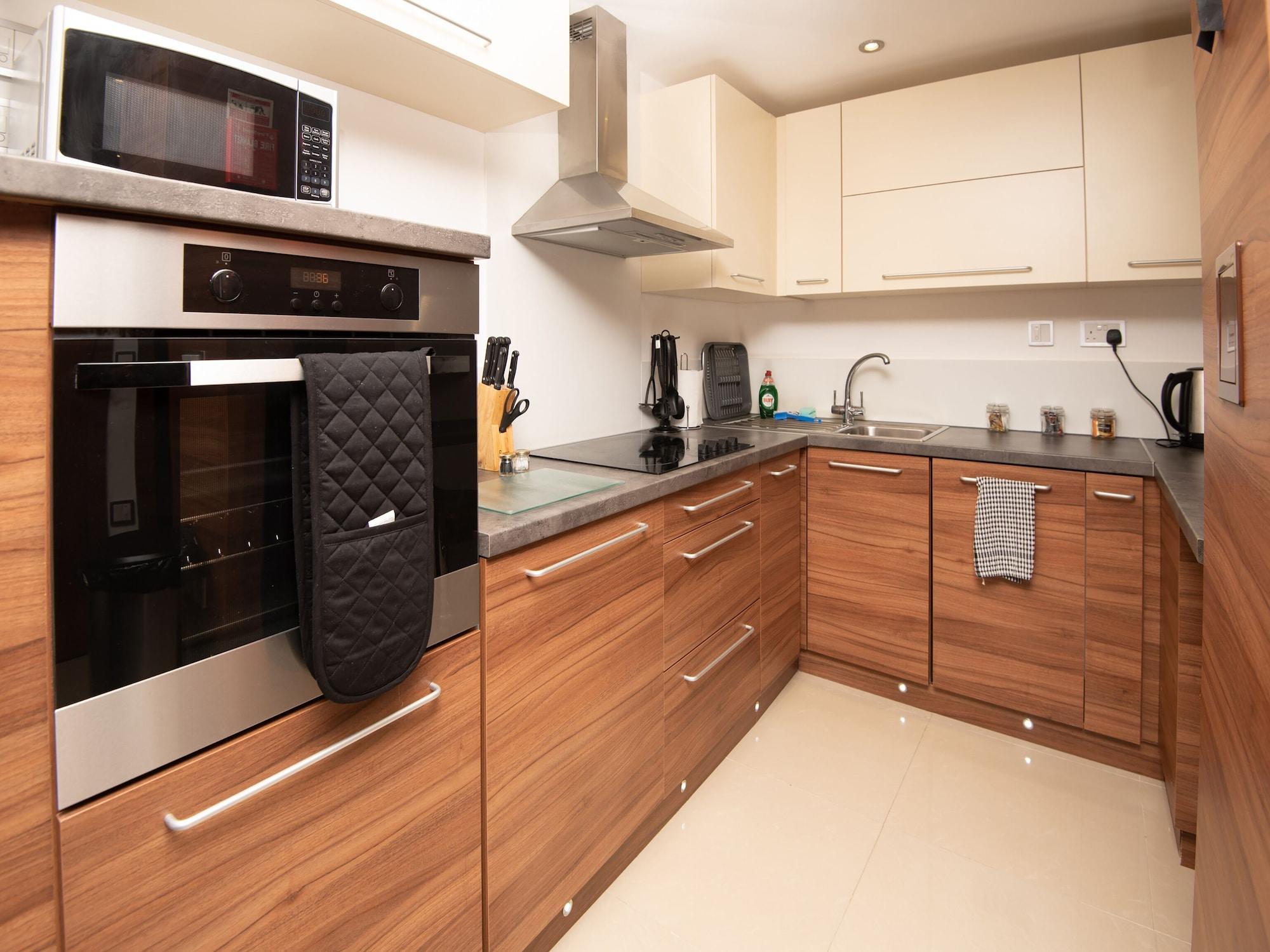 Livin' Serviced Apartments Watford  Ngoại thất bức ảnh