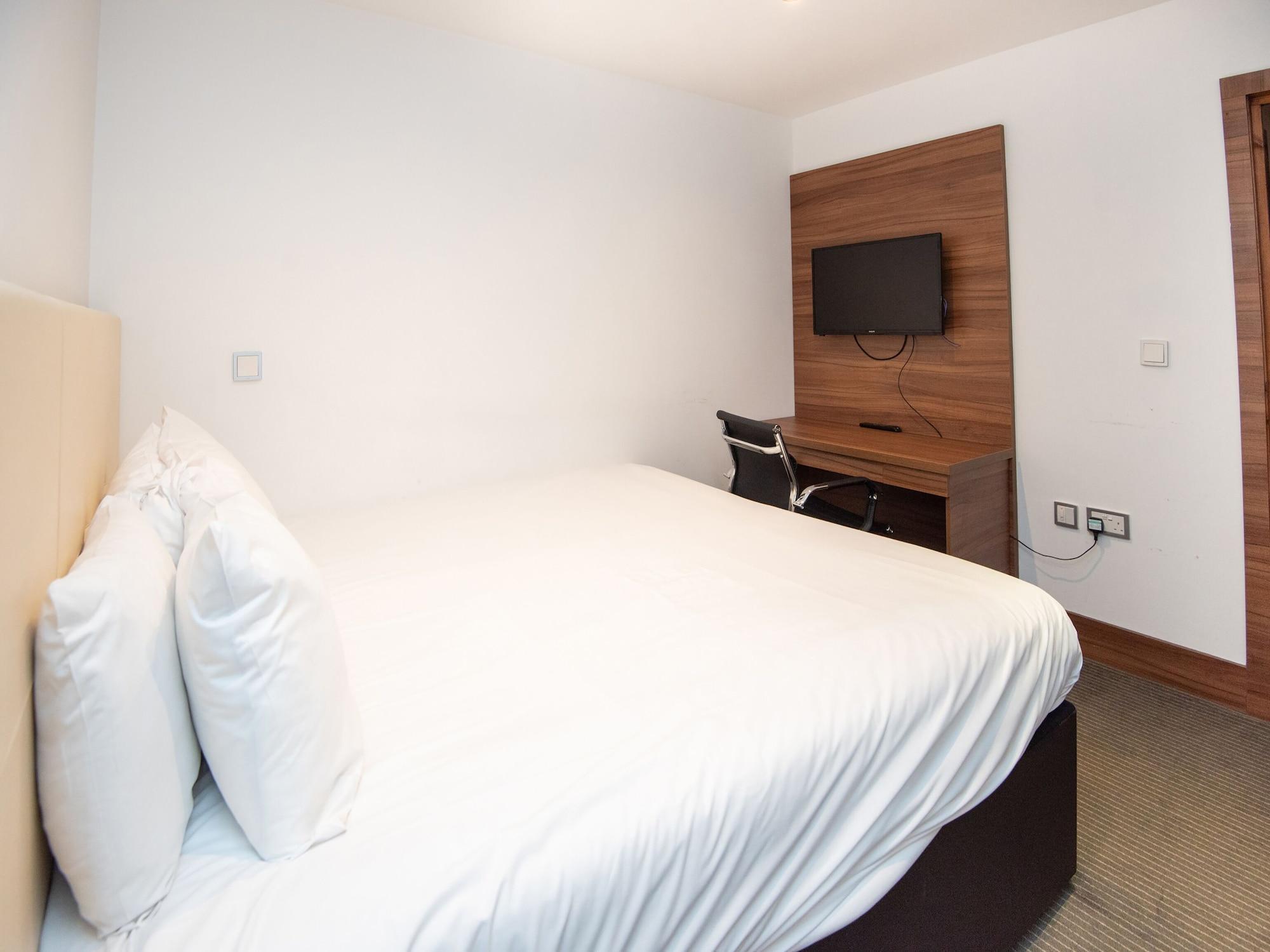 Livin' Serviced Apartments Watford  Ngoại thất bức ảnh