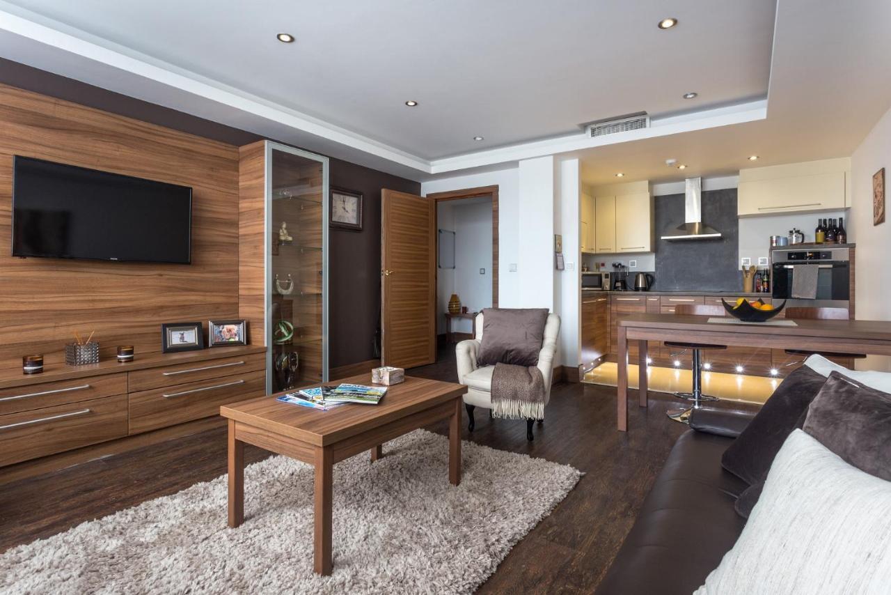 Livin' Serviced Apartments Watford  Ngoại thất bức ảnh