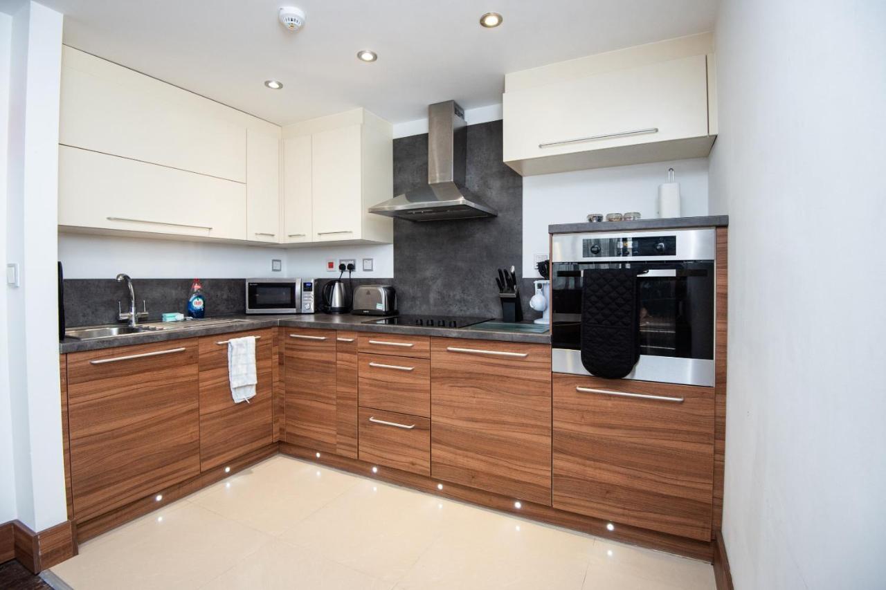 Livin' Serviced Apartments Watford  Ngoại thất bức ảnh